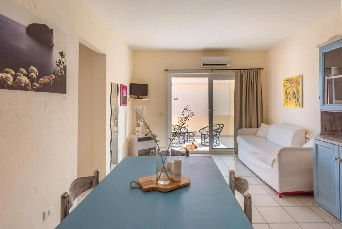 Fantastico Baia De Bahas Residence One Bedroom Four Sleeps Child Num0883 Marinella  Apartment Marinella (Sardinia)